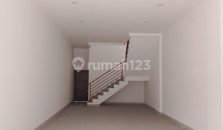 For Sale 7 New Shophouse Units in a Row in the Pungkur Area, Bandung 2