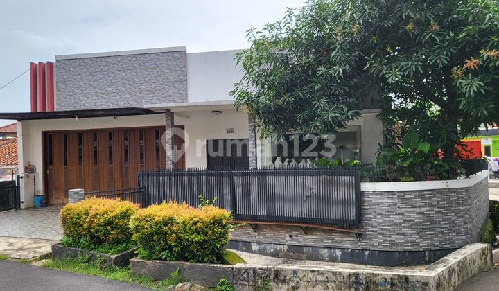 Rumah Usaha Hook Megah Bebas Banjir Lingkungan Hidup 2