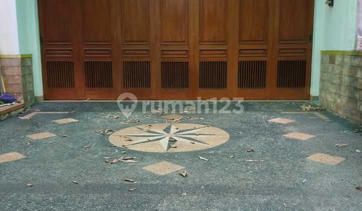 10 Menit ke Pusat Belanja, Bebas Banjir Rumah 1 Lantai di 2