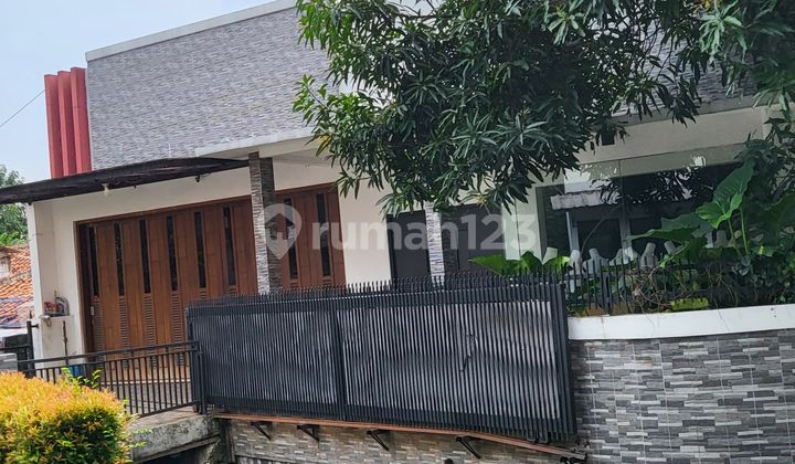 Rumah Usaha Hook Megah Bebas Banjir Lingkungan Hidup 1