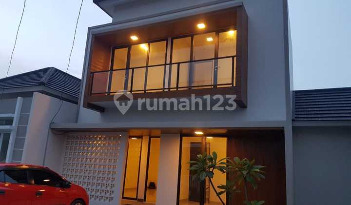 Rumah 2 Lantai Posisi Pojok Ada Space Parkir Rumah 2 Lantai Posisi Pojok Ada Space Parkir