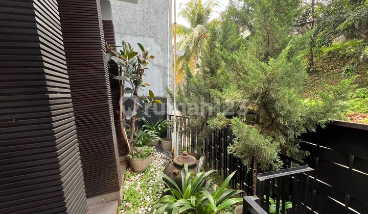 Two-Story Fully Furnished House with Mezzanine in Depok.