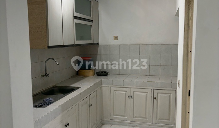 Rumah Sewa Sunter Siap Huni Strategis 1.5 Lantai  2