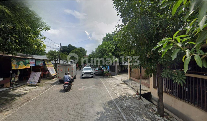 Gudang  Jl.Singa Semarang Timur – 10618 2