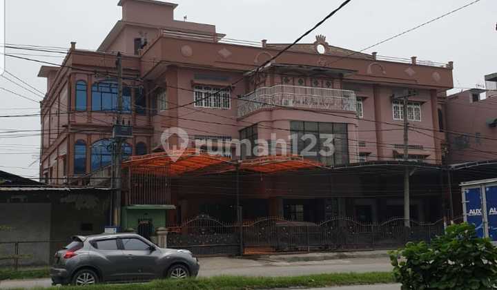 Land and Building of 4-Storey Ready-to-Occupy Shop House by Krakatau Roadside 2