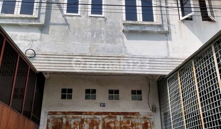 Rumah 2½ Tkt Jl. Agus Salim Gg Sederhan 1