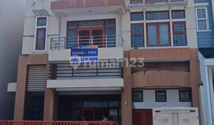 Rumah mewah Polonia Riverview lengkap perabot