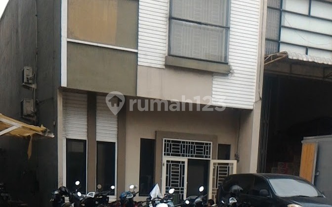 Gudang Komplek Siap Pakai 2½ Tkt Letda Sujono