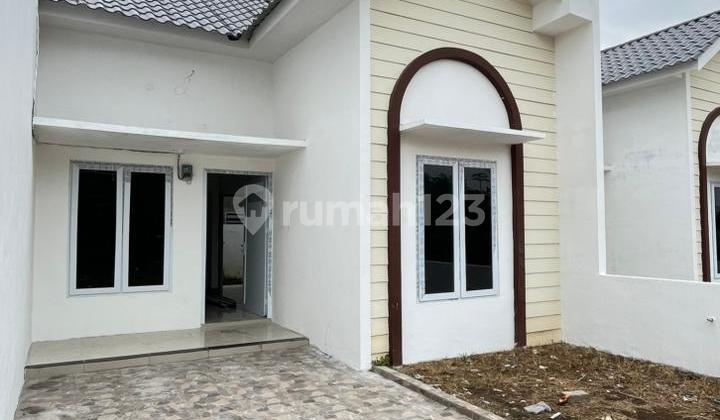 Ready-to-Occupy 1-Story Complex House Near Pinang Baris Terminal 2