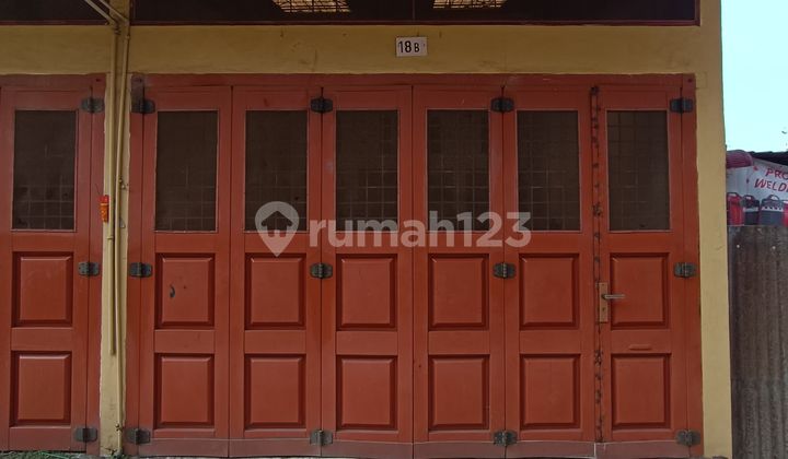 3-Story Ready-to-Occupy House, Spacious, on Brigjend Hamid Street