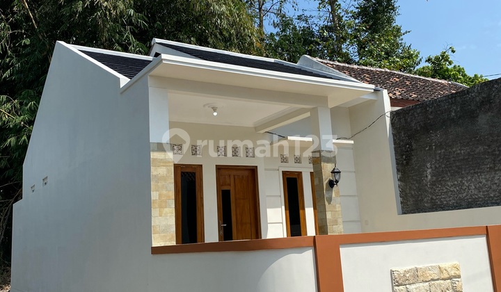 Rumah Siap Huni Dekat Exit Tol Brambanan Rumah 2
