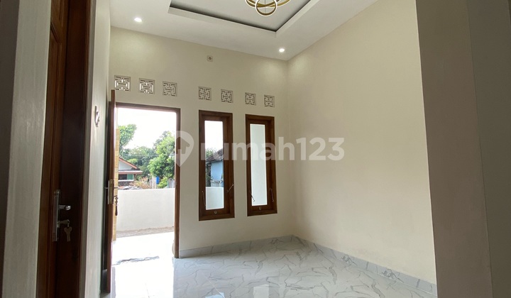 Newly Built House 3 Km From Jogja Solo Road Near Sgm Factory