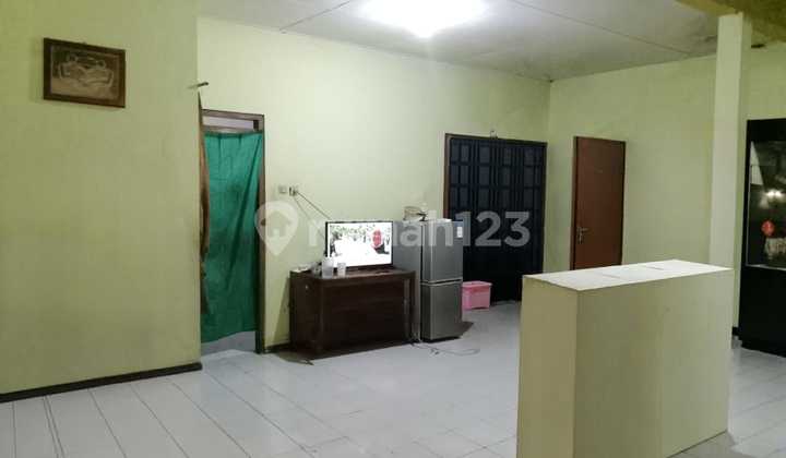 Ready-to-Occupy House 600 Million Near UMY Campus. PGRI 2