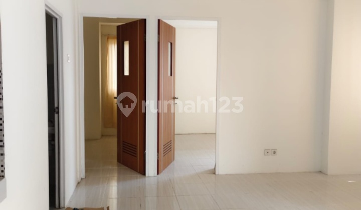 For Rent: Puncak Dharmahusada Apartment Unit, 3 Bedrooms, Unfurnished 2