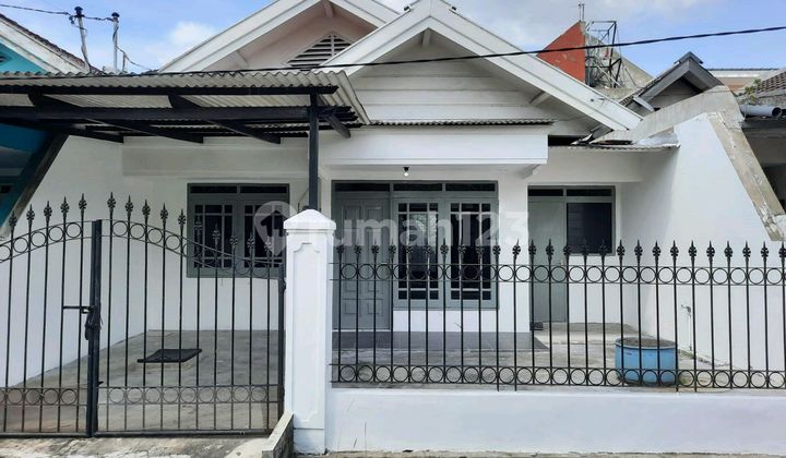 Dijual Rumah Siap Huni Terawat, Pondok Tjandra Indah.waru, Sidoarjo SHM Rumah di Pondok Tjandra Indah Sports Club, Jl. Taman Asri Selatan, Tambakrejo, Waru, Sidoarjo, Jawa Timur, Indonesia, 61256, Waru 1