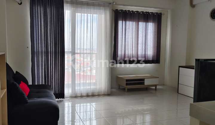 ******** Puncak Dharmahusada Apartment 3Br Furnished Low Floor