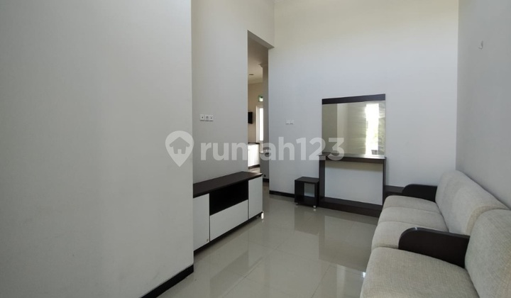 Disewakan Rumah Siap Huni Sukolilo Dian Regency Full Furnished 2