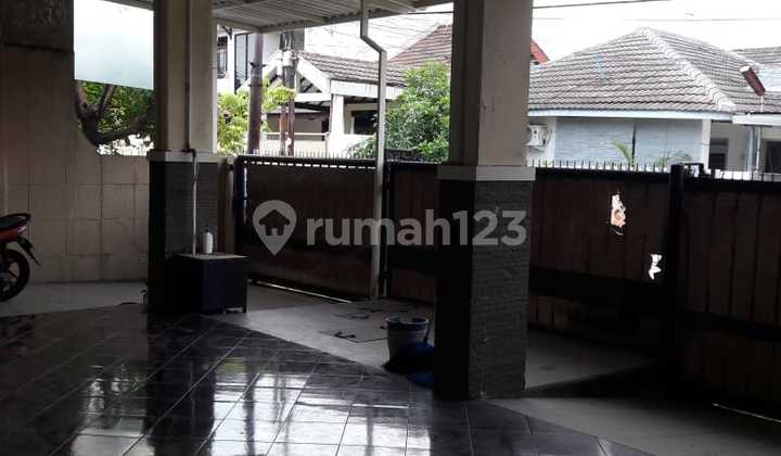 For Sale 1.5 Story House & Ready to Occupied Jl. Semolowaru Surabaya 2