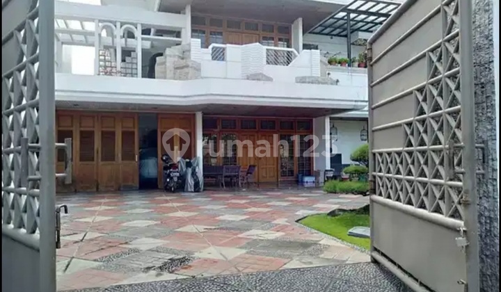 Dijual Rumah.jl Cempaka Surabaya Pusat Lux Dijual Rumah.jl Cempaka Surabaya Pusat Lux