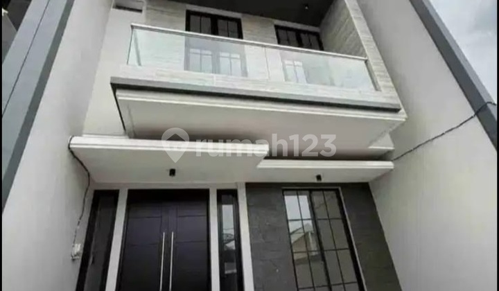 New Luxury Grass‼️ Manyar Kertoardi House, East Surabaya 2