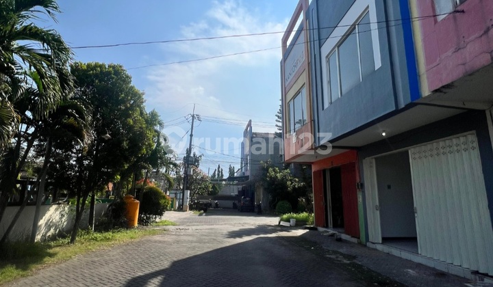 For Sale Green Mansion Shop House - Tambakrejo (Pondok Tjandra Area) 2