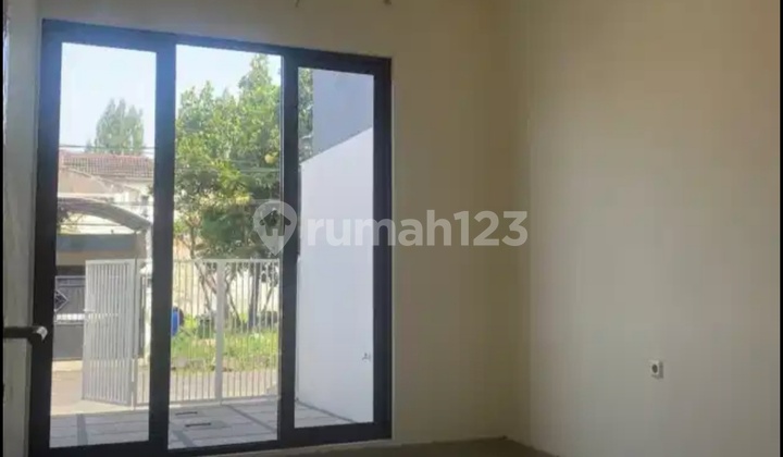 Dijual Rumah Baru Gress Baruk Tengah Selangkah Dari Merr 2