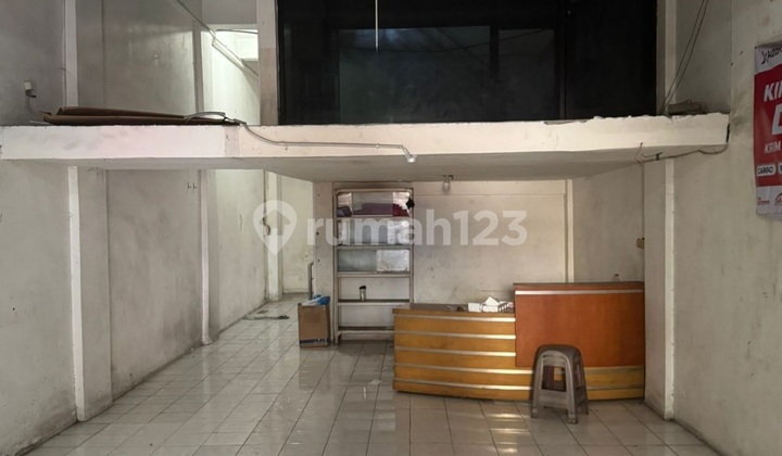 For Sale, Ready-to-Operate Shophouse in a Strategic Location, Zero Main Road Twin, Kenjeran Raya, Surabaya. 1