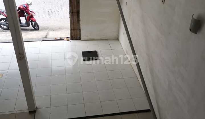 For Rent Fast Newly Renovated 2-Story Ruko in Ploso, Strategically Located in Central East Surabaya. 2