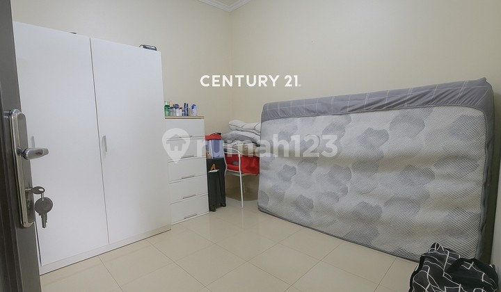 For Sale Beautiful Well-Maintained Ready-to-Occupy House in Depok Dr 17857 2