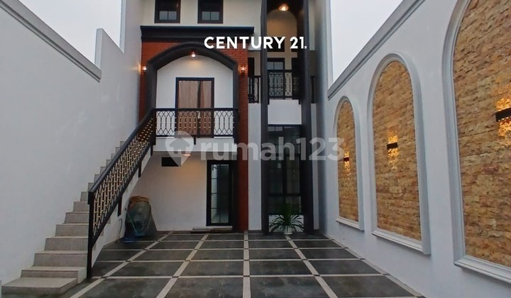 New House Ready to Occupy in South Jakarta Mk 17894