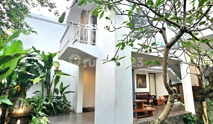 Tropical Resort Home in Sector 7 Bintaro Lr 16343