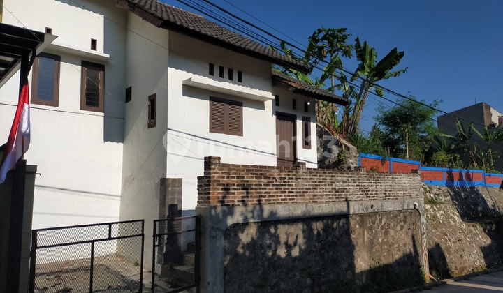 Sell Ready-to-Live House, Freehold Title, Plus Extensive Private Garden and Located in an Islamic Environment 2