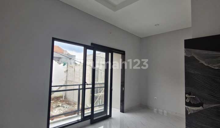 Rumah Primary Di Cibubur Jakarta Timur, 5 Menit Ke Lrt 2