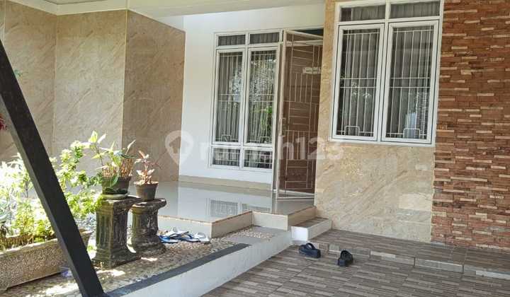 Rumah Hook Cantik Siap Huni Full Furnsih Di Metland Transyogi  2