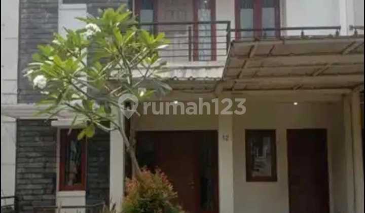 Dijual Rumah Raffles Hills Cibubur, Kondisi Bagus Siap Huni 2