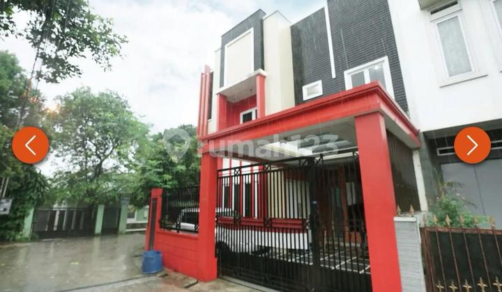 Rumah Cantik Posisi Hook 2lt. Jatiraden, Kranggan Cibubur