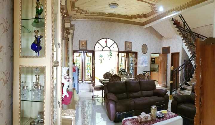 Rumah Puri Sriwedari Cibubur Mewah Klasik Siap Huni 2