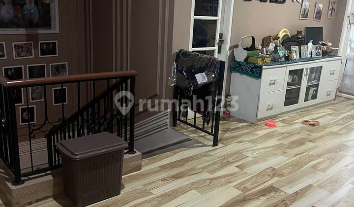 Rumah Cantik Mewah Siap Huni 2 Lantai Di Lengkapi Private Pool di Kota Wisata 2