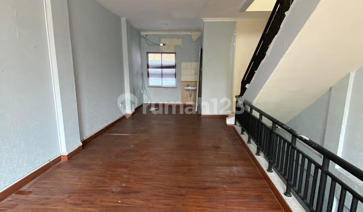 Quickly for Rent: Shop House at City Resort Quickly for Rent: Shop House at City Resort