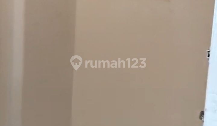 Dijual Apartement Apartemen City Resort 2 BR Semi Furnished Bagus 1