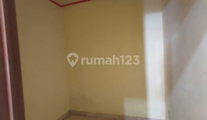 Disewa Rumah 2 Lantai Bagus Unfurnished SHM di Jl. Pasadena 1, Jakarta Barat 4