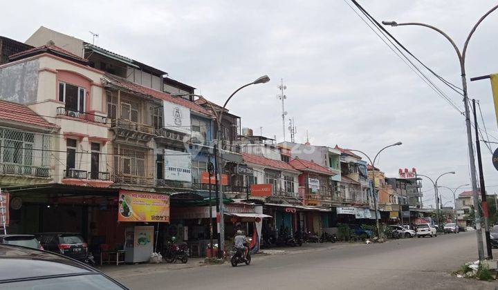 Disewa Ruko di Jl. Permata Taman Palem , Jakarta Barat 120 M Bagus HGB 1