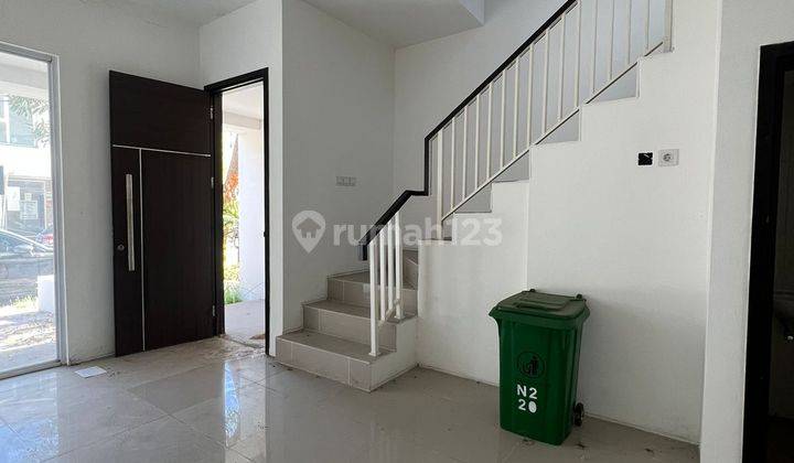 Disewa Rumah 2 Lantai Bagus Unfurnished SHM di Jl. Citra Garden 8, Jakarta Barat 3