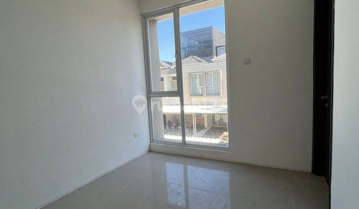 Disewa Rumah 2 Lantai Bagus Unfurnished SHM di Jl. Citra Garden 8, Jakarta Barat 6