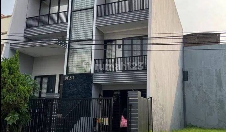 Dijual Rumah 3 Lantai Bagus Unfurnished SHM di Jl. Citra 2 Extension , Jakarta Barat 1