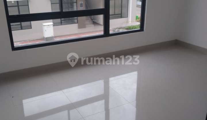 Disewakan  condo Green Royal Semanan 2