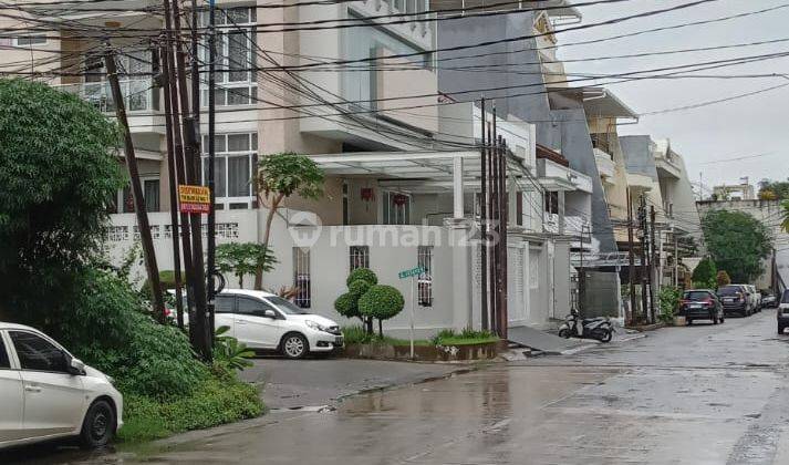 Dijual Cepat Rumah dan Salon Di Jl. Jelembar Baru  2