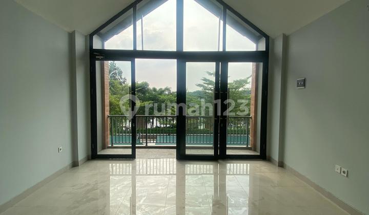Disewa Ruko Citra 8 Sunset Avenue Hadap Danau