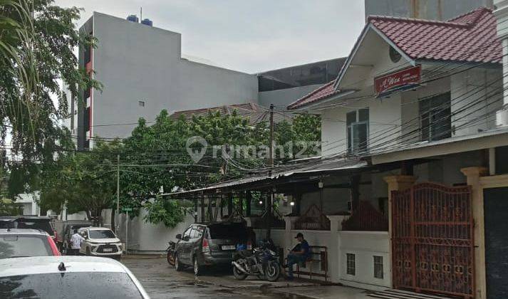Dijual Cepat Rumah dan Salon Di Jl. Jelembar Baru  1