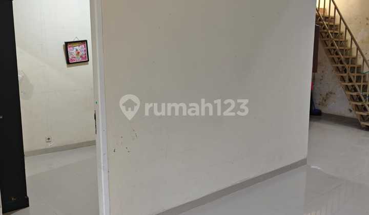 Dijual Cepat Rumah di Perumahan Griya Srengseng 2